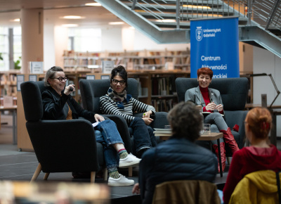 Brigitte Giraud i prowadzęce podczas spotkania w Bibliotece UG 21.05.2025