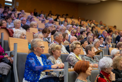 Zdjęcie do aukcji 13: Zostań słuchaczem Uniwersytetu Trzeciego Wieku
