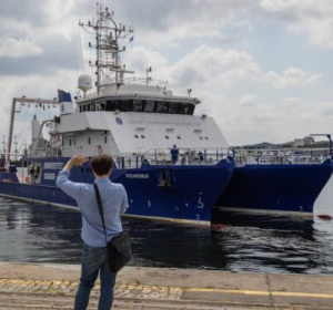 https://radiogdansk.pl/wiadomosci/region/trojmiasto/2024/06/03/oceanograf-wyruszyl-z-gdyni-w-wazny-rejs-za-kolo-podbiegunowe/?utm_source=rss&utm_medium=rss&utm_campaign=oceanograf-wyruszyl-z-gdyni-w-wazny-rejs-za-kolo-podbiegunowe