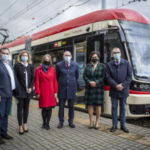Na zdjęciu od lewej: dr hab. Mariusz Grinholc, prof. UG, prodziekan MWB, dr hab. Ewelina Król, prof. UG, dr hab. Anna Żaczek, prof. UG, prodziekan MWB, prof. dr hab. Jacek Bigda, prorektor GUMed, prof. dr hab. Ewa Łojkowska, prof. dr hab. Piotr Stepnowski