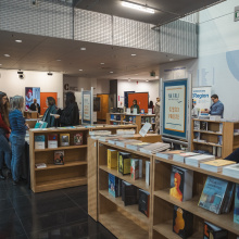Minitargi Książki "Na Fali" w Bibliotece UG, 12.03.2025, fot. Alan Stocki 069