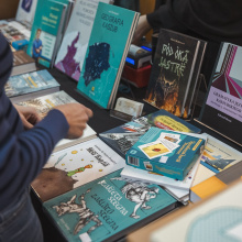 Minitargi Książki "Na Fali" w Bibliotece UG, 12.03.2025, fot. Alan Stocki 070