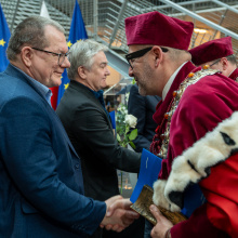 Nadanie tytułu doktora honoris causa Uniwersytetu Gdańskiego prof. dr. hab. Piotrowi Hofmańskiemu