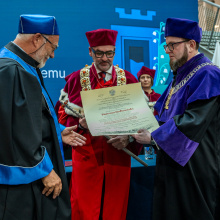 Nadanie tytułu doktora honoris causa Uniwersytetu Gdańskiego prof. dr. hab. Piotrowi Hofmańskiemu