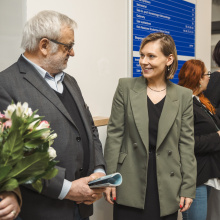 Jubileusz, wernisaż i promocja powieści prof. Tomasza Szkudlarka, fot. Alan Stocki, 028