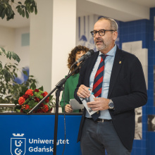 Jubileusz, wernisaż i promocja powieści prof. Tomasza Szkudlarka, fot. Alan Stocki, 034