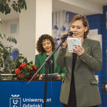 Jubileusz, wernisaż i promocja powieści prof. Tomasza Szkudlarka, fot. Alan Stocki, 039