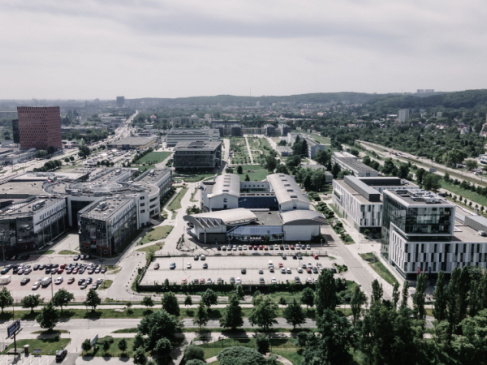 Kampus UG