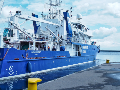 Oceanograf wypływa
