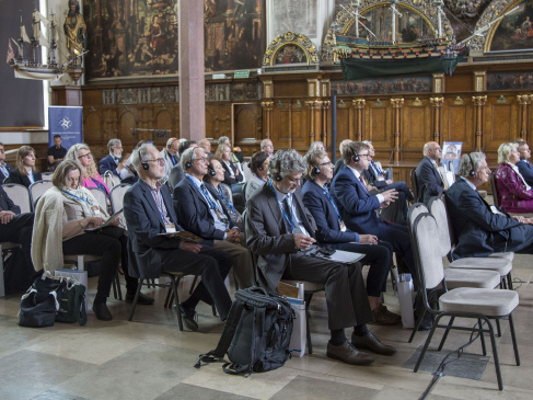 CH Sympozjum