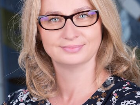 prof. Dorota Pyć