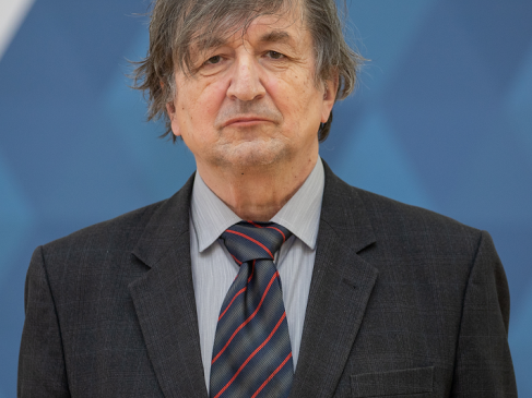 prof. Szałucki