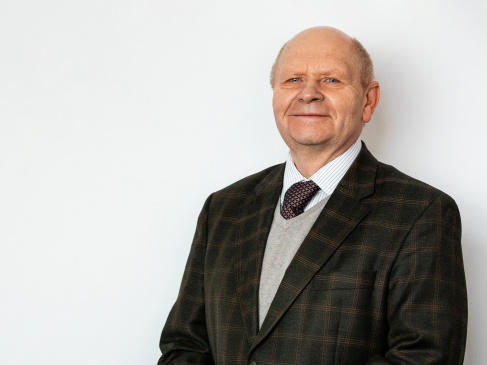 Prof. Zaucha