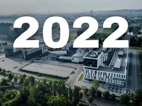 2022