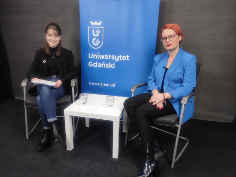 "Studenci pytają"