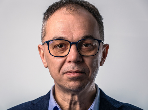 Prof. Lesner