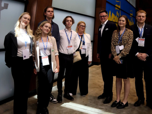 Studenci Instytutu Politologii, Marszałek Szymon Hołownia w ECS