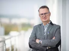 prof. Bartosz Mika