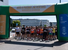 Start biegu o puchar rektora UG