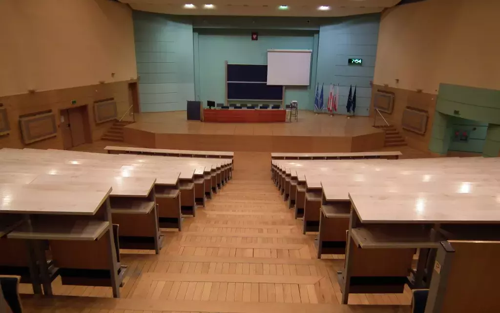 Aula - widok z góry w stronę proscenium